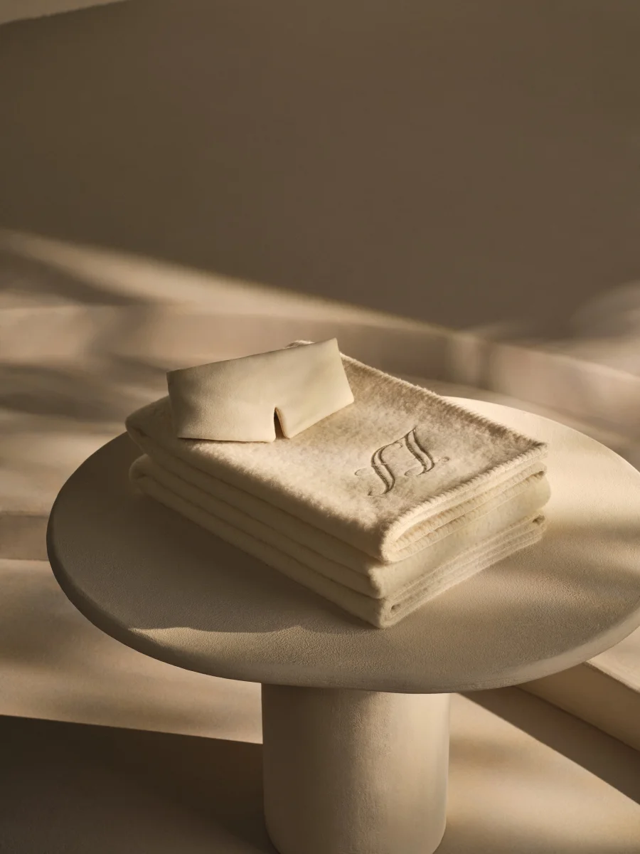 House of Grey Wolfe / Still life